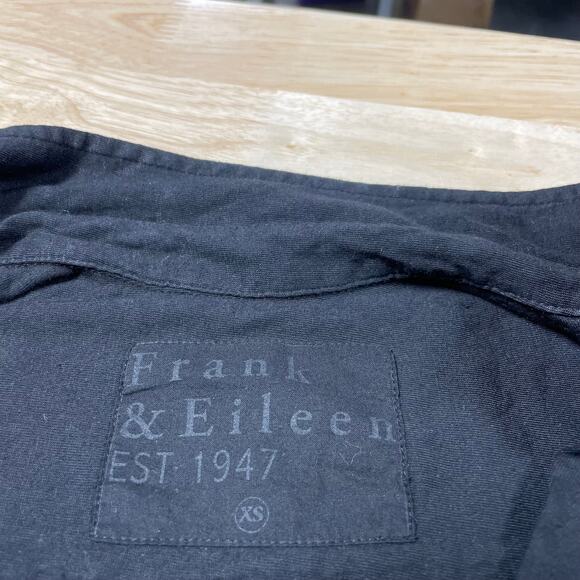 Frank & Eileen NWOT Eileen Woven Button Up in Blackout Stonewashed Denim Size XS - Picture 7 of 13